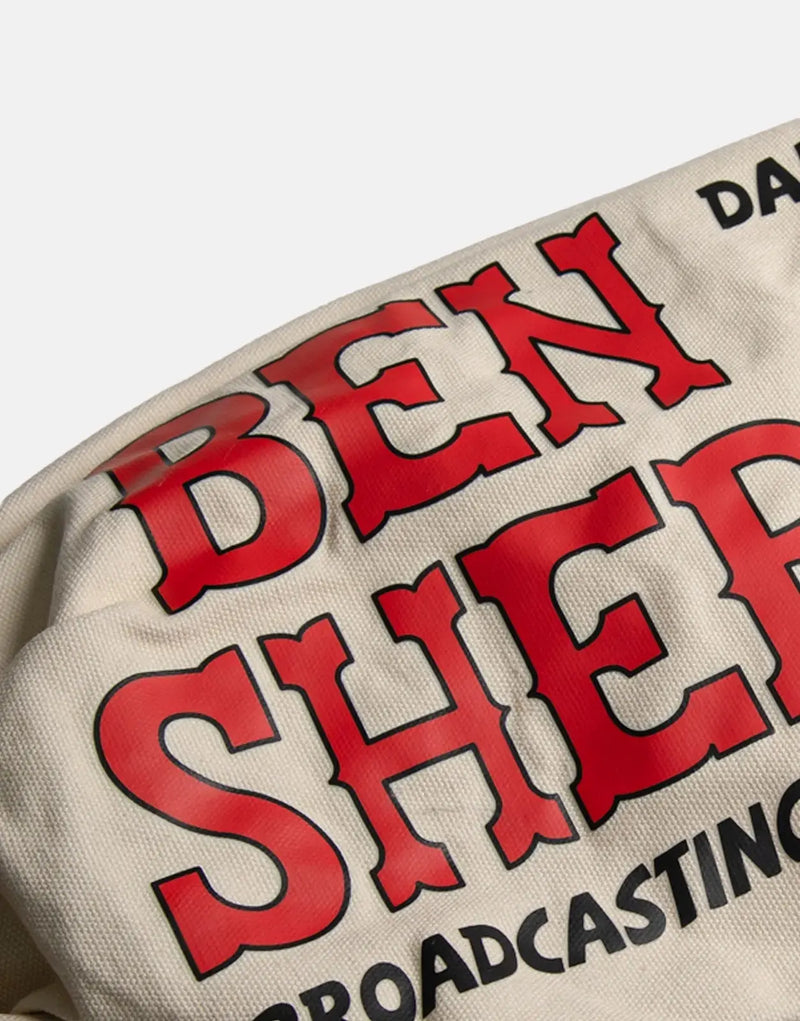 Ben Sherman Stylish Natural Canvas Travel Bag for Modern Wanderers