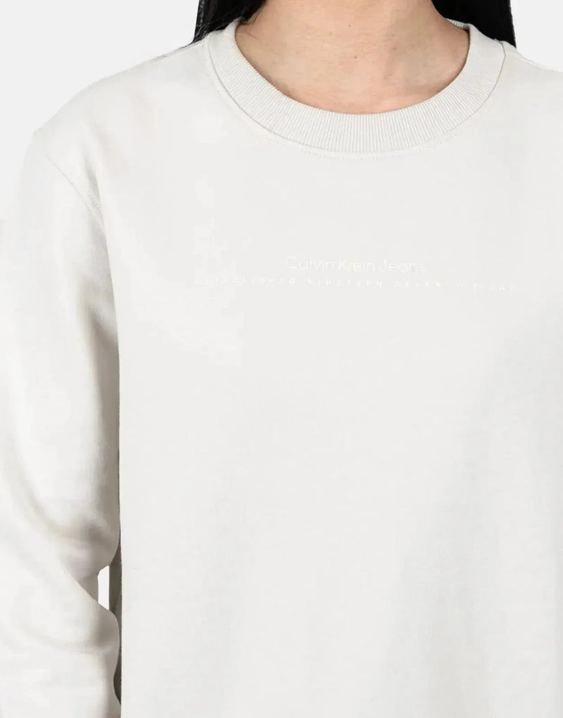 Calvin Klein Women's Light Brown Institutional Graphic Tee: Soft, Stylish Comfort