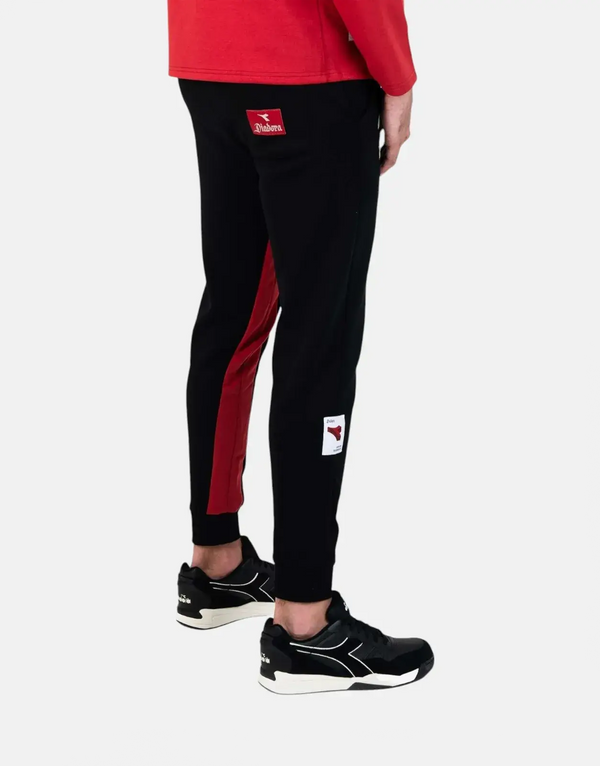 Diadora Icarus Men's Black Trackpants: Comfortable Fleece Joggers with Pockets