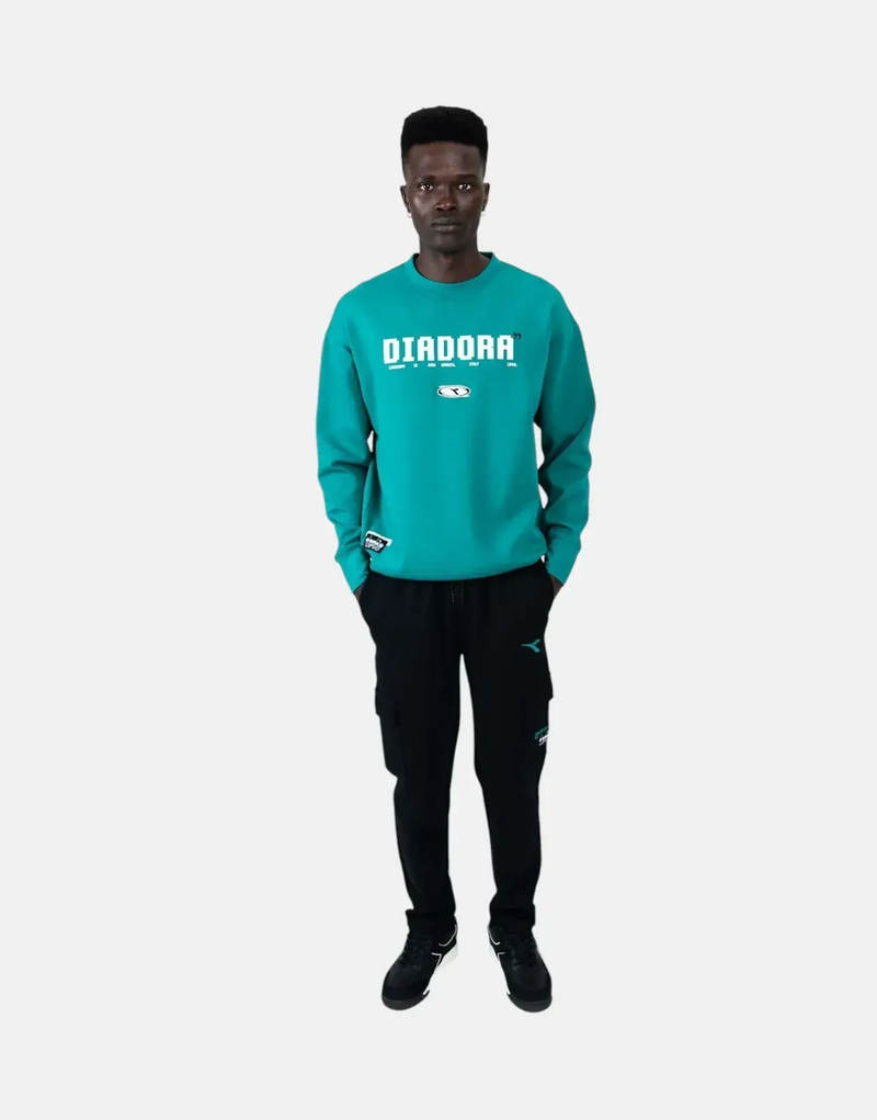 Diadora Rosso Green Crewneck Sweatshirt: Premium Fabric Blend, Timeless Style