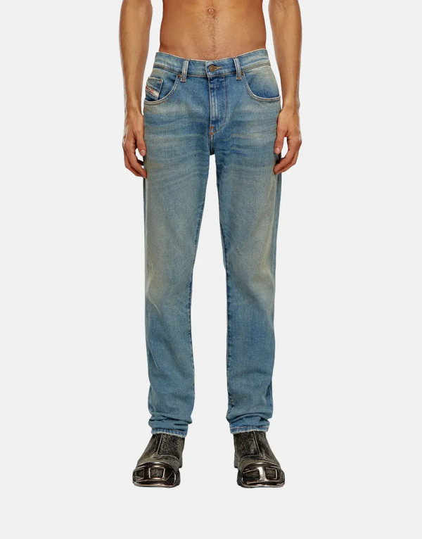 Diesel D-Strukt Slim Fit Jeans: Sustainable Comfort Denim, Medium Blue Wash