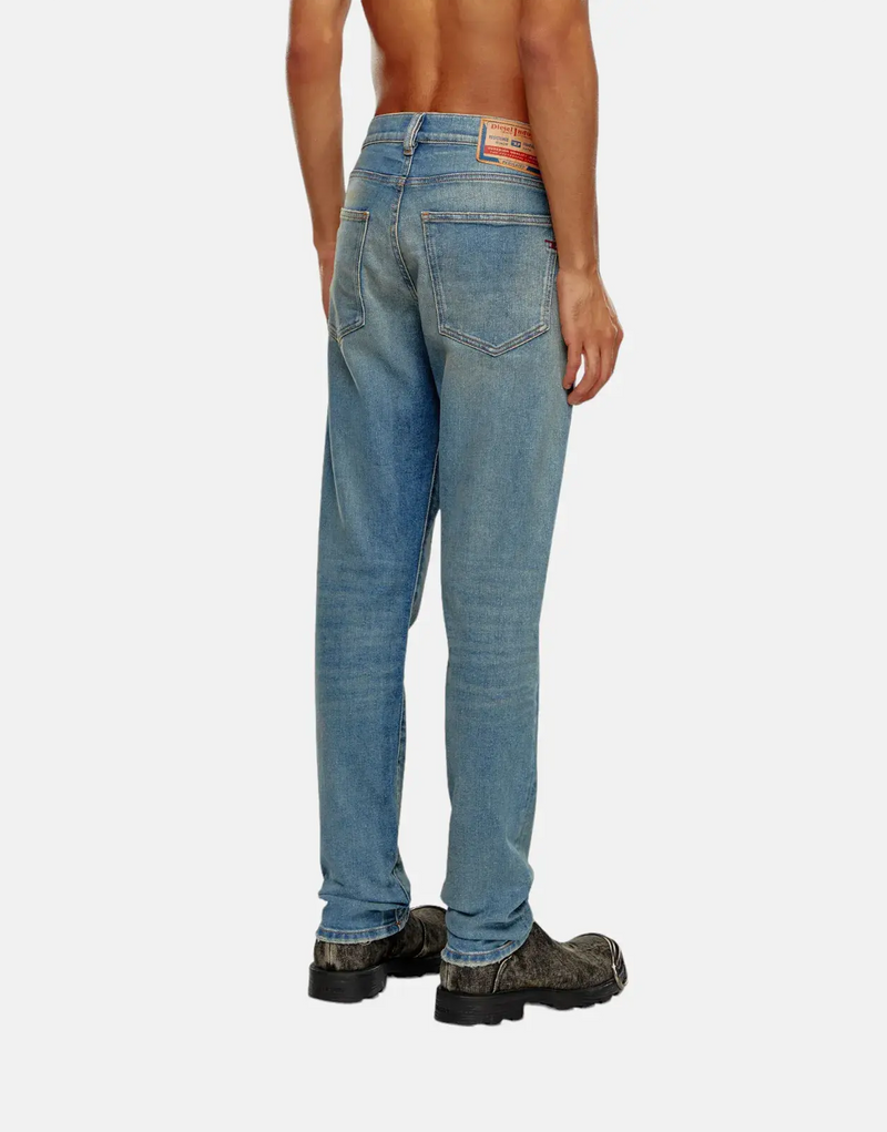 Diesel D-Strukt Slim Fit Jeans: Sustainable Comfort Denim, Medium Blue Wash