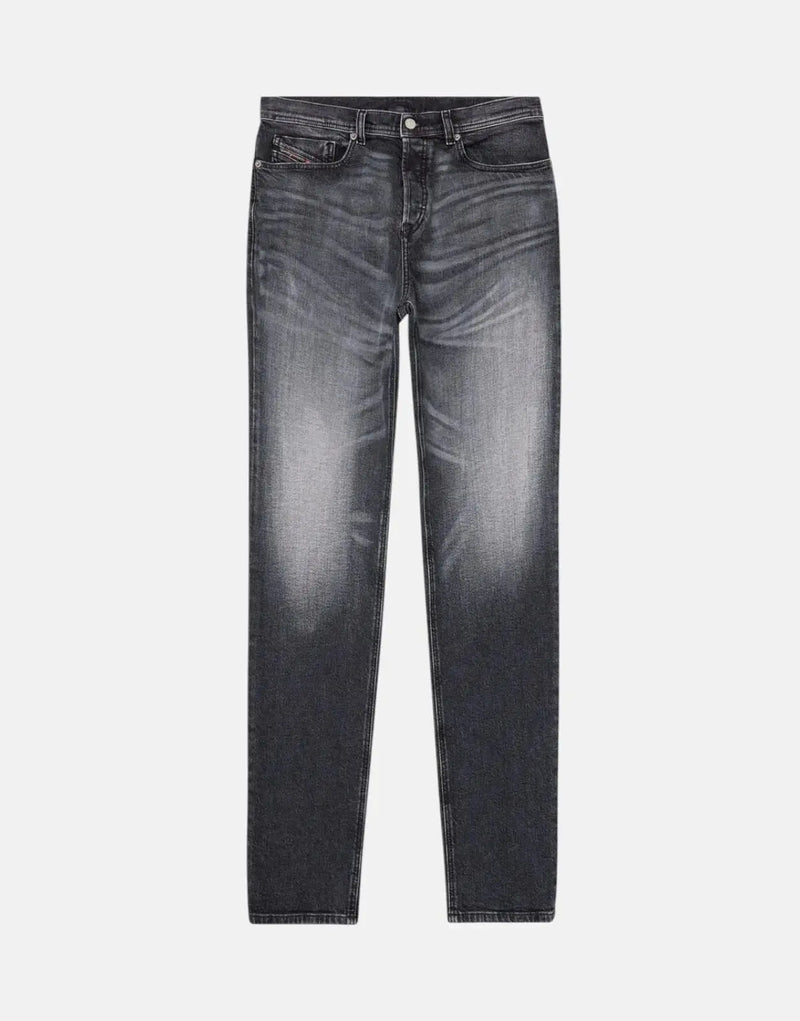 Diesel D-Finitive Tapered Jeans: Men's Regular Mid-Waist Black Comfort Denim