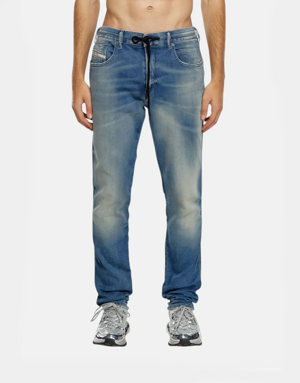 Diesel 2062 D-Strukt Jogg Jeans: Slim Fit, Mid-Waist, Ultimate Comfort Denim