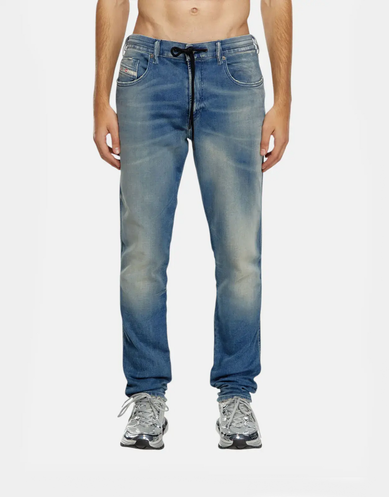 Diesel 2062 D-Strukt Jogg Jeans: Slim Fit, Mid-Waist, Ultimate Comfort Denim
