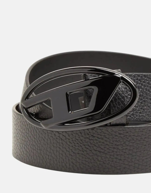 Diesel Oval D Logo Leather Belt: Unisex, Sleek, Textured, Iconic D-Buckle