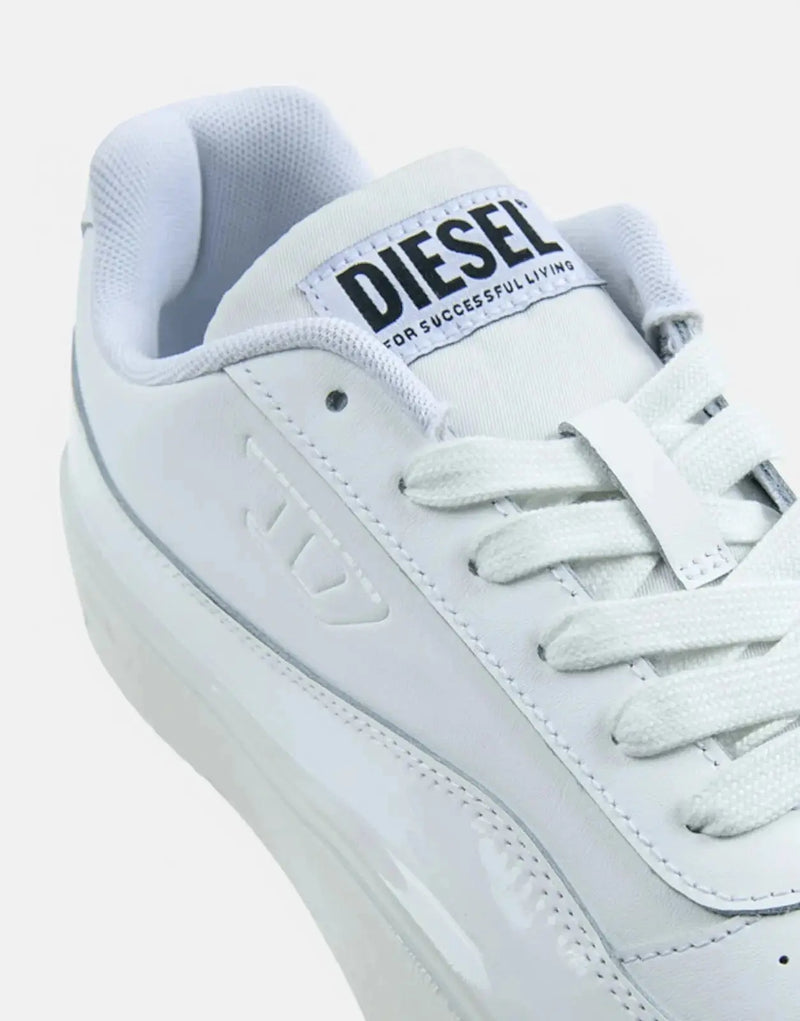 Stylish Diesel S-Tracker-D Low Sneakers: Modern Design, Ultimate Comfort, Durable Build