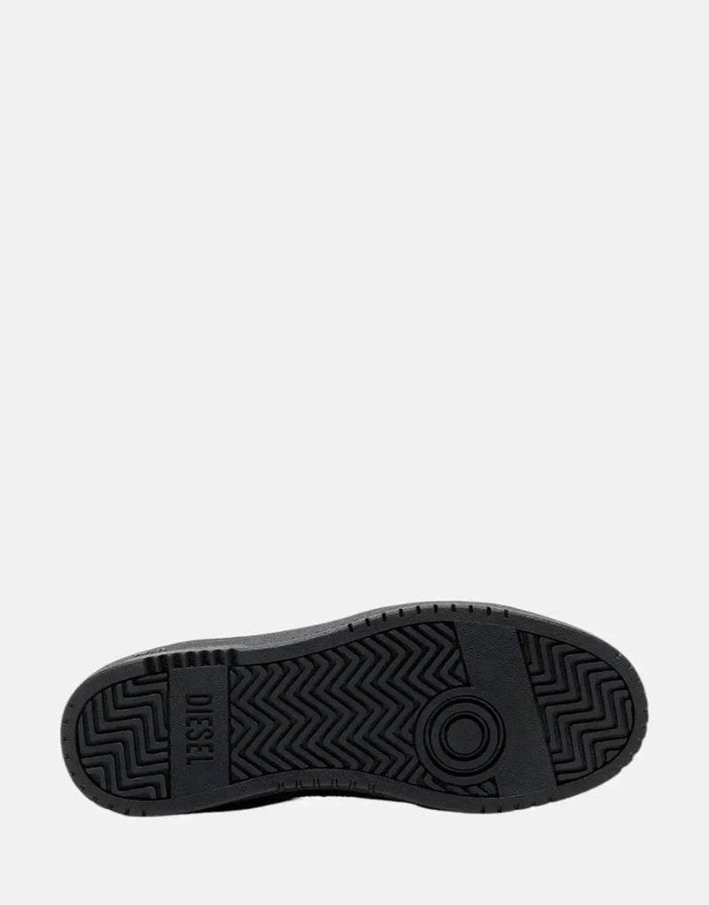Diesel S-Ukiyo V2 Low Sneakers: Stylish Black Men's Urban Lifestyle Footwear