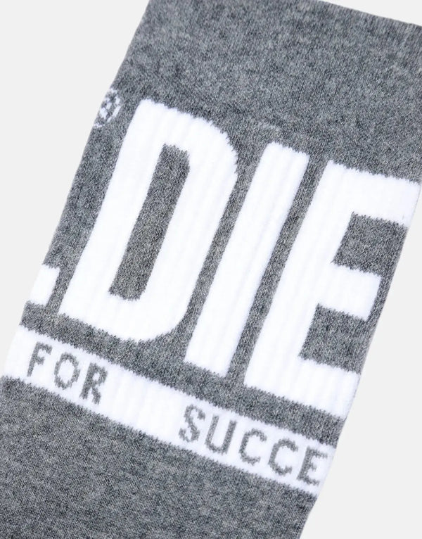 Premium Diesel SKM Ray Three-Pack Socks: Soft Cotton Blend, Iconic Logo