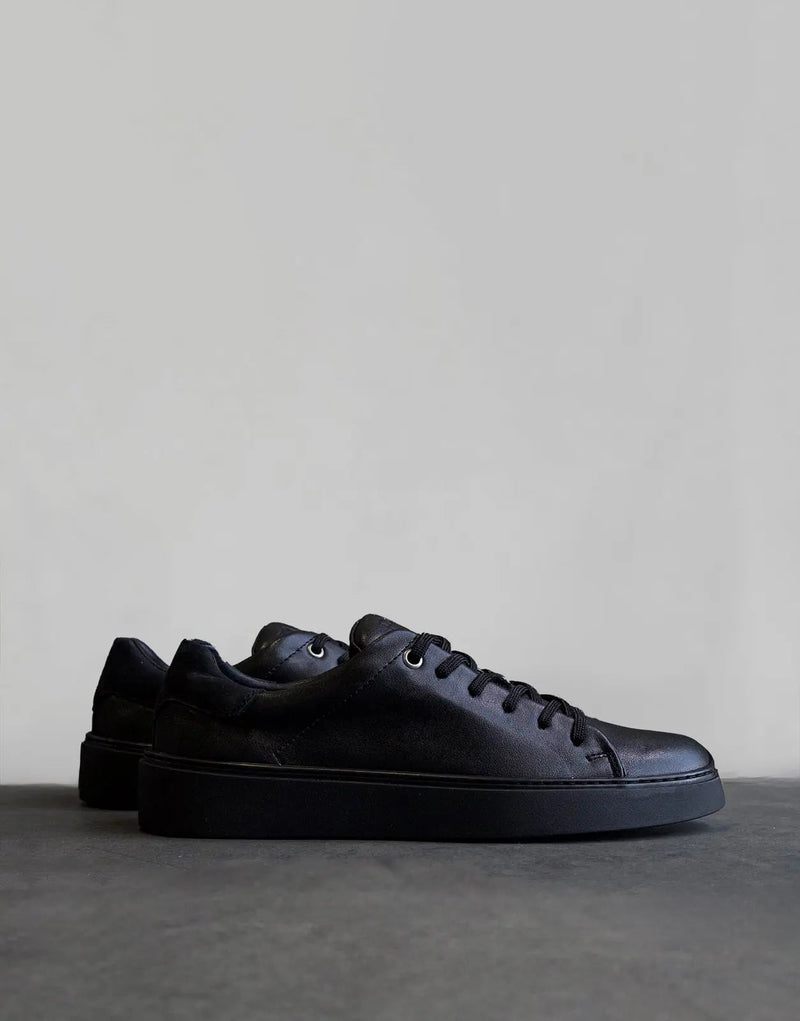 Premium Handmade Leather Low-Top Essential Black Sneakers for Men