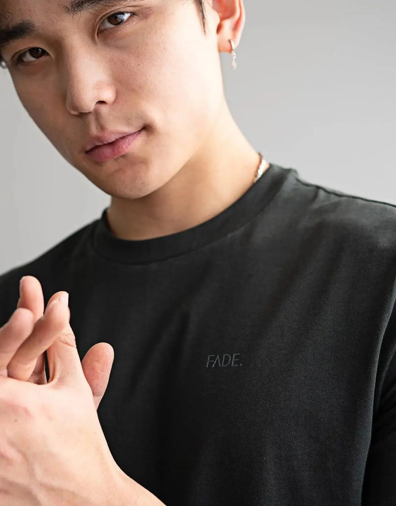 Fade Essential Green T-Shirt: Premium Slim-Fit Cotton Elastane Crew Neck