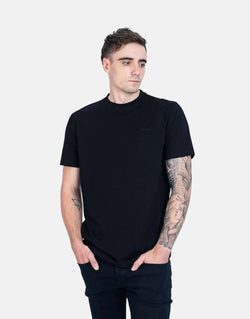 Fade Signature Slim Fit Black T-Shirt Premium Cotton Blend Comfortable Wear