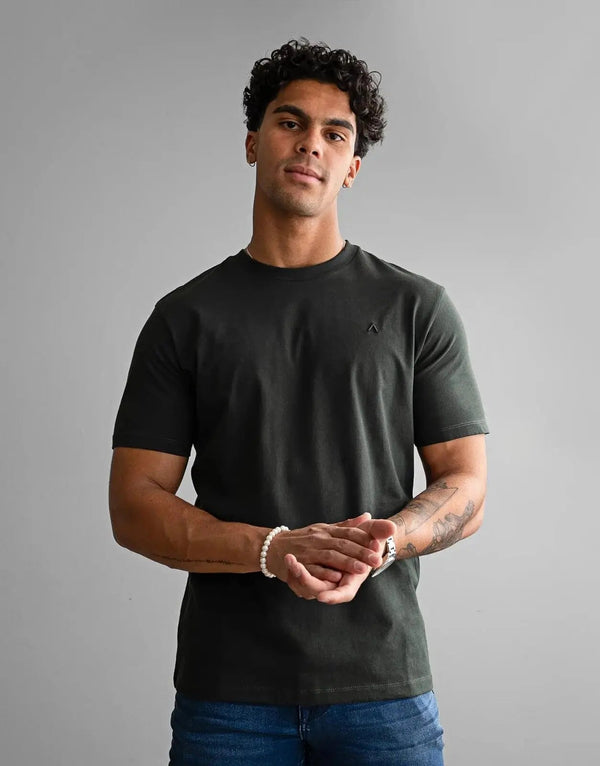 Fade Icon Men's Slim Fit Crew Neck Green T-Shirt with Metal Badge