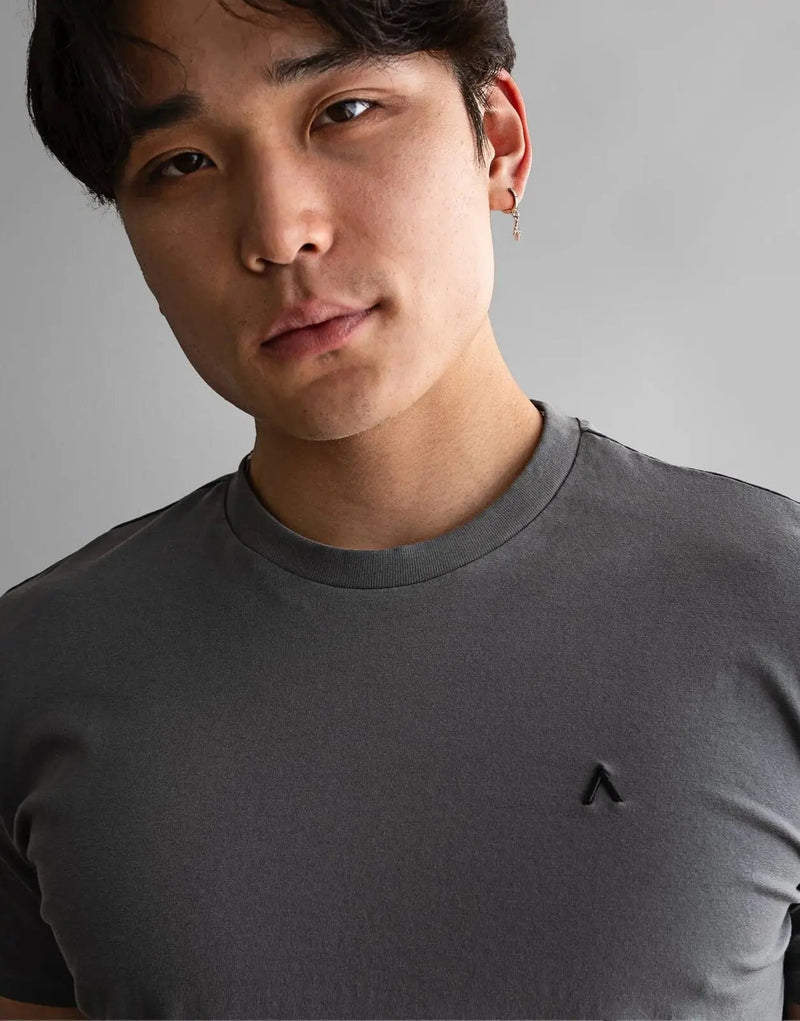 Sophisticated Men's Grey T-Shirt: Premium Cotton Blend Slim Fit, Fade Icon