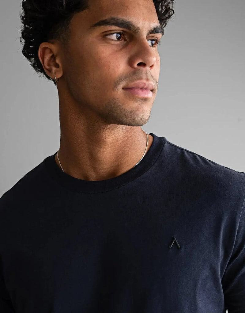 Fade Icon Navy Blue T-Shirt: Premium Cotton Blend, Slim Fit, Everyday Essential