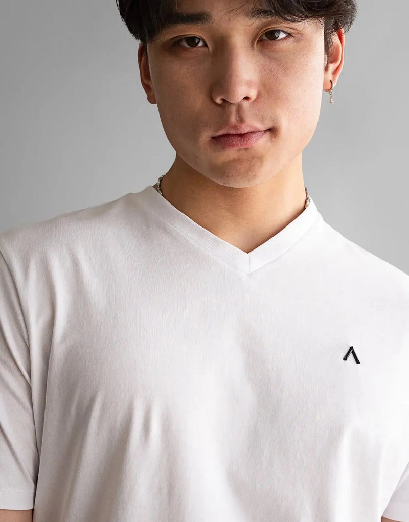 Premium Fade Icon V-Neck White T-Shirt: Slim Fit Cotton Blend Comfort
