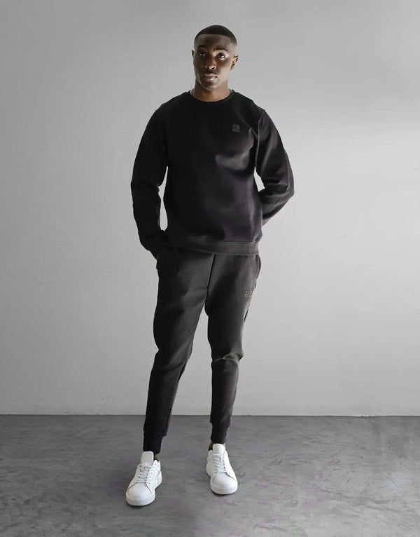 Fade Iconic Black Sweatshirt: Premium Cotton Blend, Ultimate Comfort, Modern Everyday Style