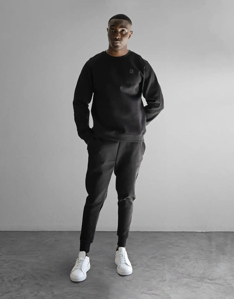 Fade Iconic Black Sweatshirt: Premium Cotton Blend, Ultimate Comfort, Modern Everyday Style