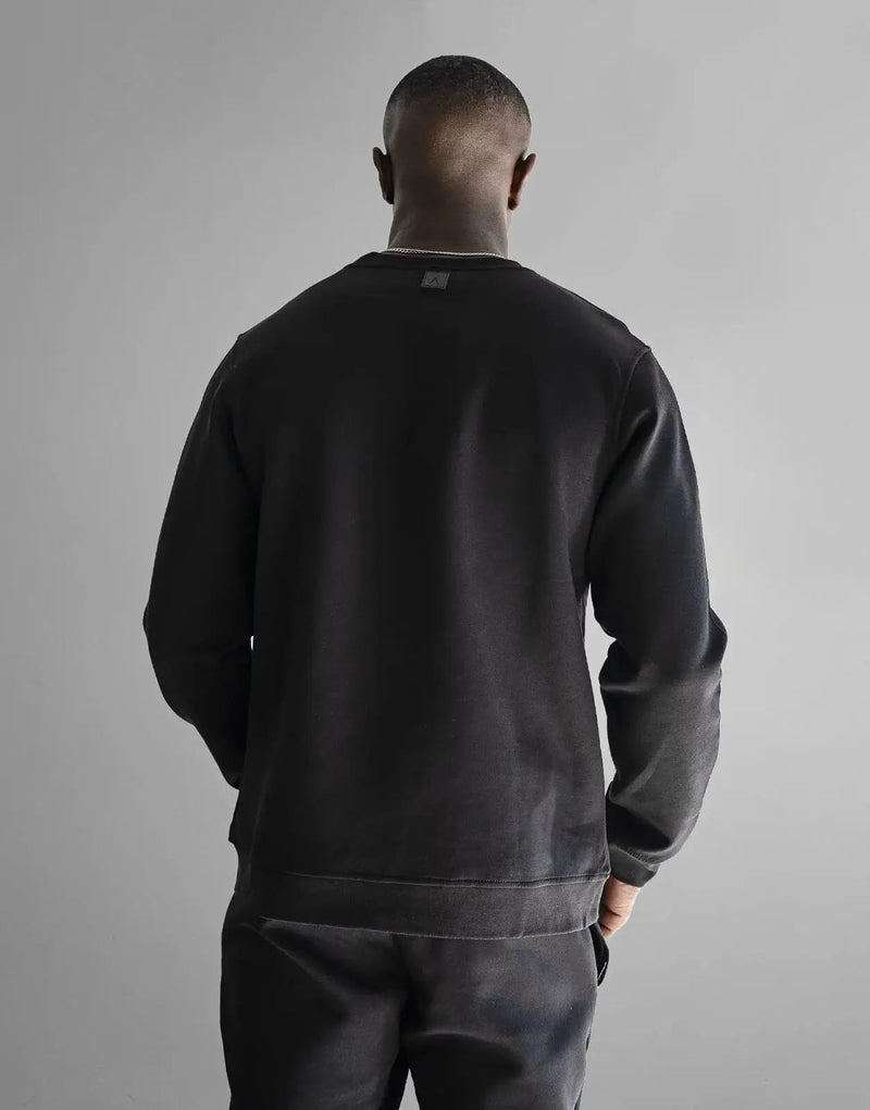 Fade Iconic Black Sweatshirt: Premium Cotton Blend, Ultimate Comfort, Modern Everyday Style
