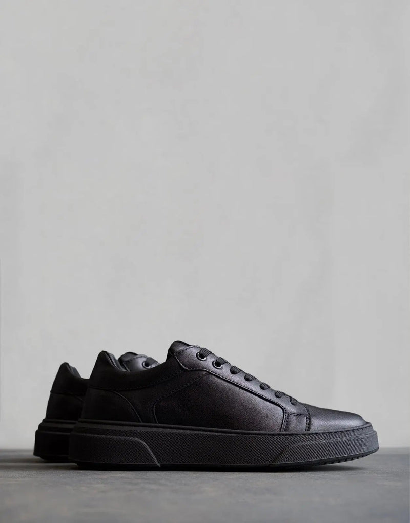 Fade Iconic II Black Leather Sneakers - Premium Italian Sole, Men's Low-Top