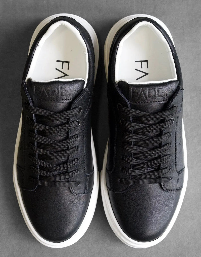 Fade Iconic II Men's Black/White Leather Sneaker: Premium Handcrafted Comfort & Style