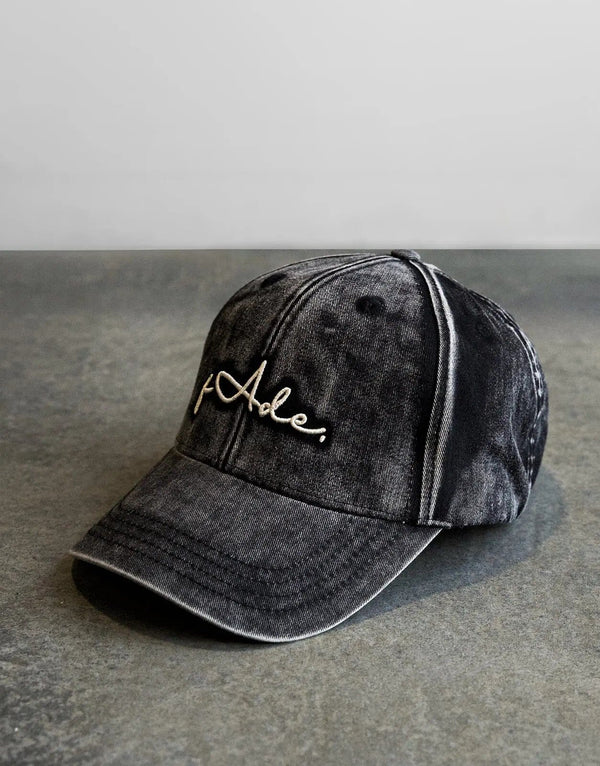 Signature Washed Grey Cap: Timeless Style, Comfortable Fit, Effortlessly Cool Look