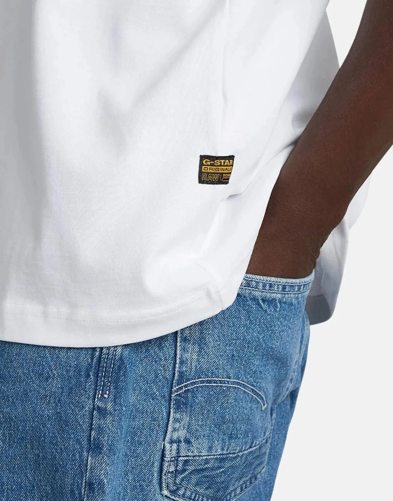 G-Star RAW Men's Loose Fit Organic Cotton White T-Shirt with Unique Back Photo Print