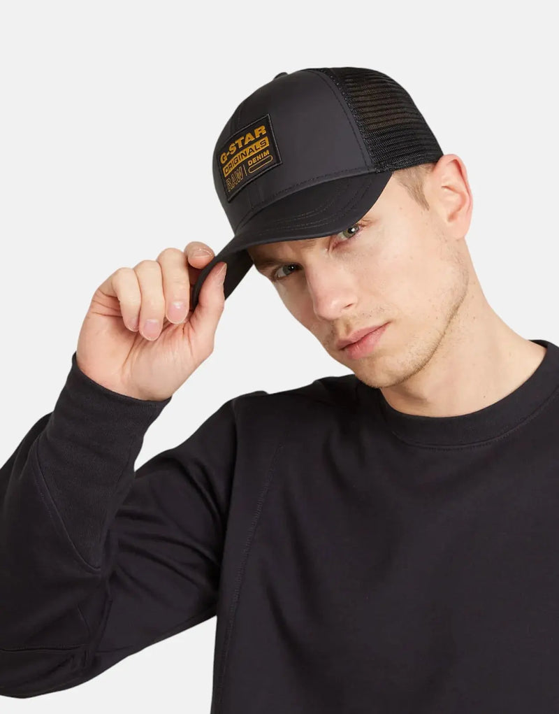 G-Star RAW Embroidered Baseball Trucker Cap: Stylish Black, Breathable Mesh Design