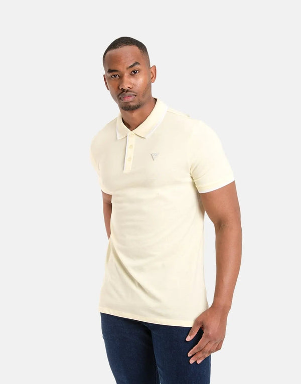 Guess Men's Tipped Core Polo Shirt: Classic Style, Comfort, & Versatile Appeal