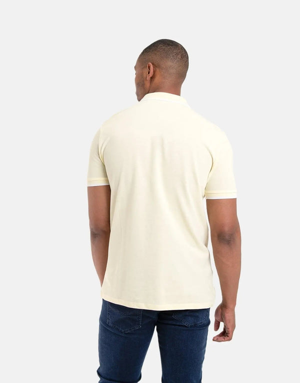 Guess Men's Tipped Core Polo Shirt: Classic Style, Comfort, & Versatile Appeal