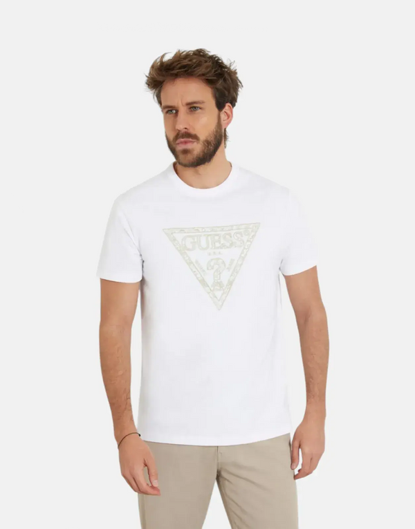 Classic Guess White Cotton Tee: Iconic Embroidered Triangle Logo, Regular Fit