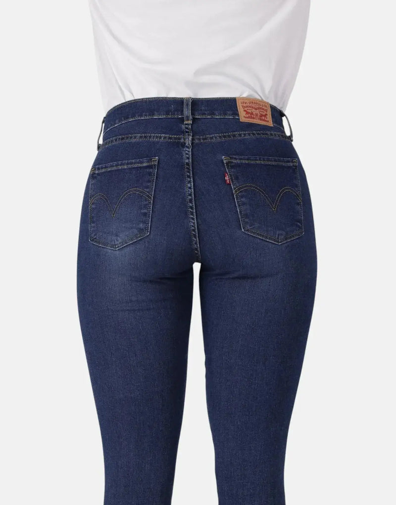 Levi's Curvy Super Skinny Jeans: Sculpting, Comfortable, Dark Wash Denim, Mid-Rise Fit