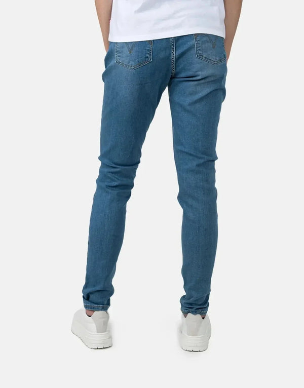 Levi's Curvy Skinny 'The Lucky One' Jeans: Sculpting Stretch Denim for Women
