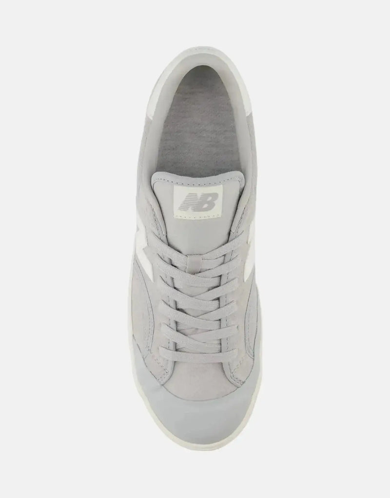 New Balance BB100 SSW Classic Retro Basketball Sneaker with Vulcanized Design