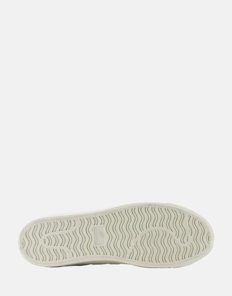 New Balance BB100G Classic Canvas Sneakers: 70s Basketball Style, Clean Design