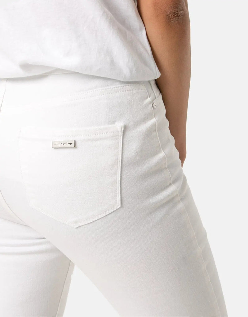 Sissy Boy Women's High-Waist White Curvy Rip Repair Denim Jeans