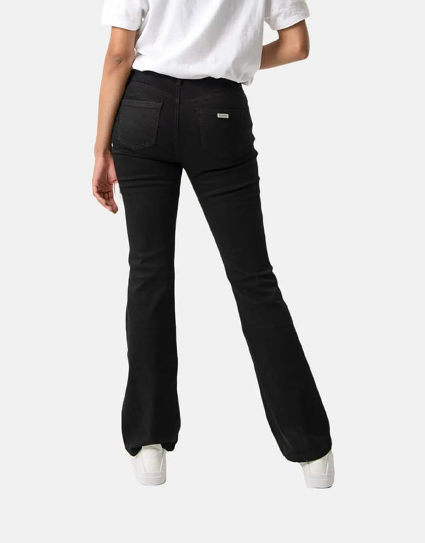 Sissy Boy Women's Mid-Rise Black Bootleg Jeans: Stylish, Flattering Fit