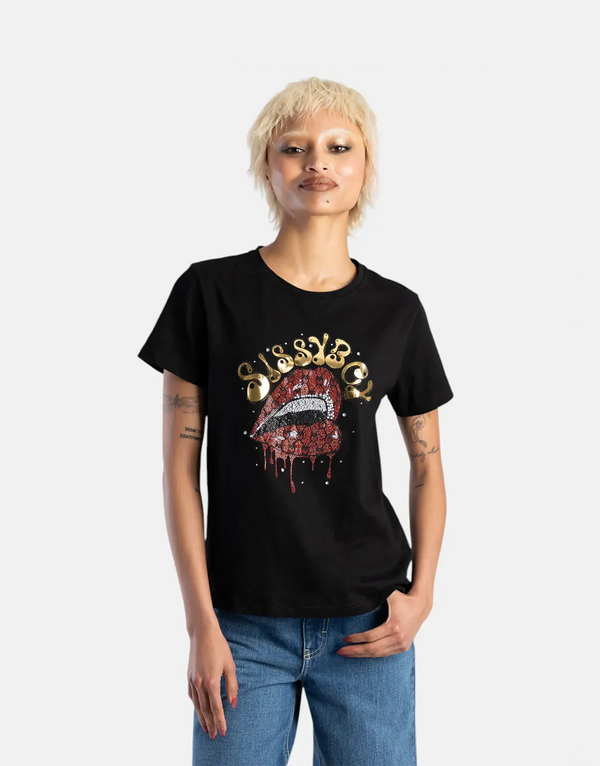 Chic Sissy Boy Women's Multi-Technique Logo Tee - Stylish Black Cotton Top