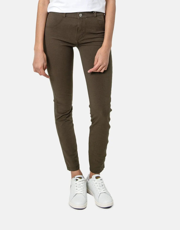 Sissy Boy Women's Sculpt Knit Khaki Jegging: Mid-Rise, Elastic Waist, Stretch Comfort