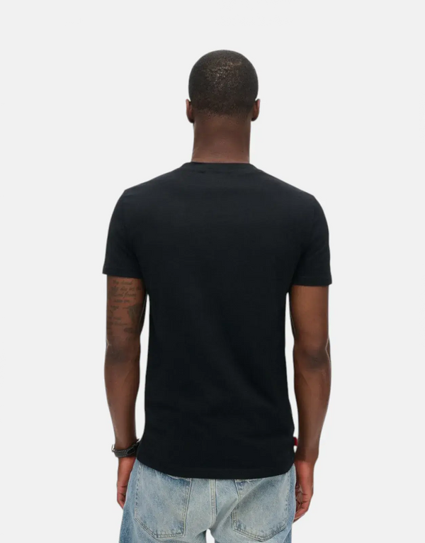 Superdry Men's Essential Contrast Embroidered Logo T-Shirt - Organic Cotton Tee