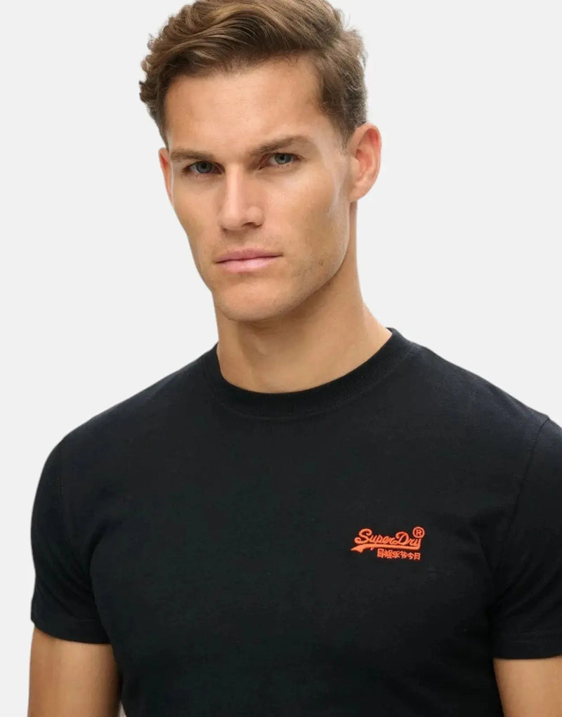 Superdry Essential Logo Black T-Shirt: Organic Cotton, Slim Fit, Versatile Style