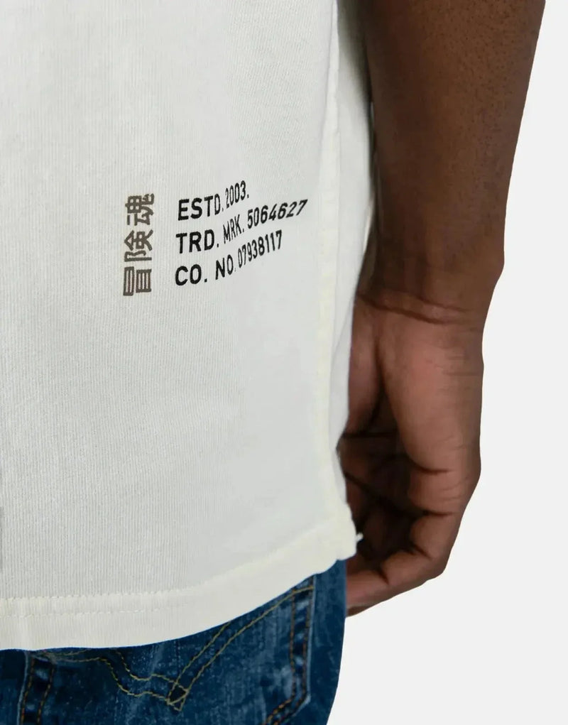 Superdry Men's Utility Sport Graphic Tee: Comfort-Fit Performance, Bold Statement Style
