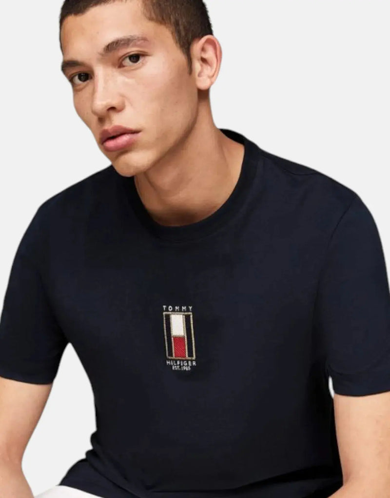 Tommy Hilfiger Men's Black Vertical Flag Pure Cotton Crew Neck T-Shirt