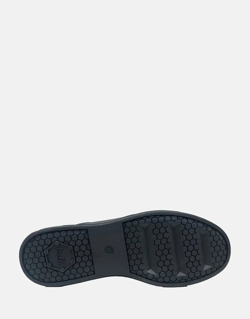 Vialli Sylla Men's Black Low-Cut Sneakers: Enhanced Grip, Stylish Lace-Up Design